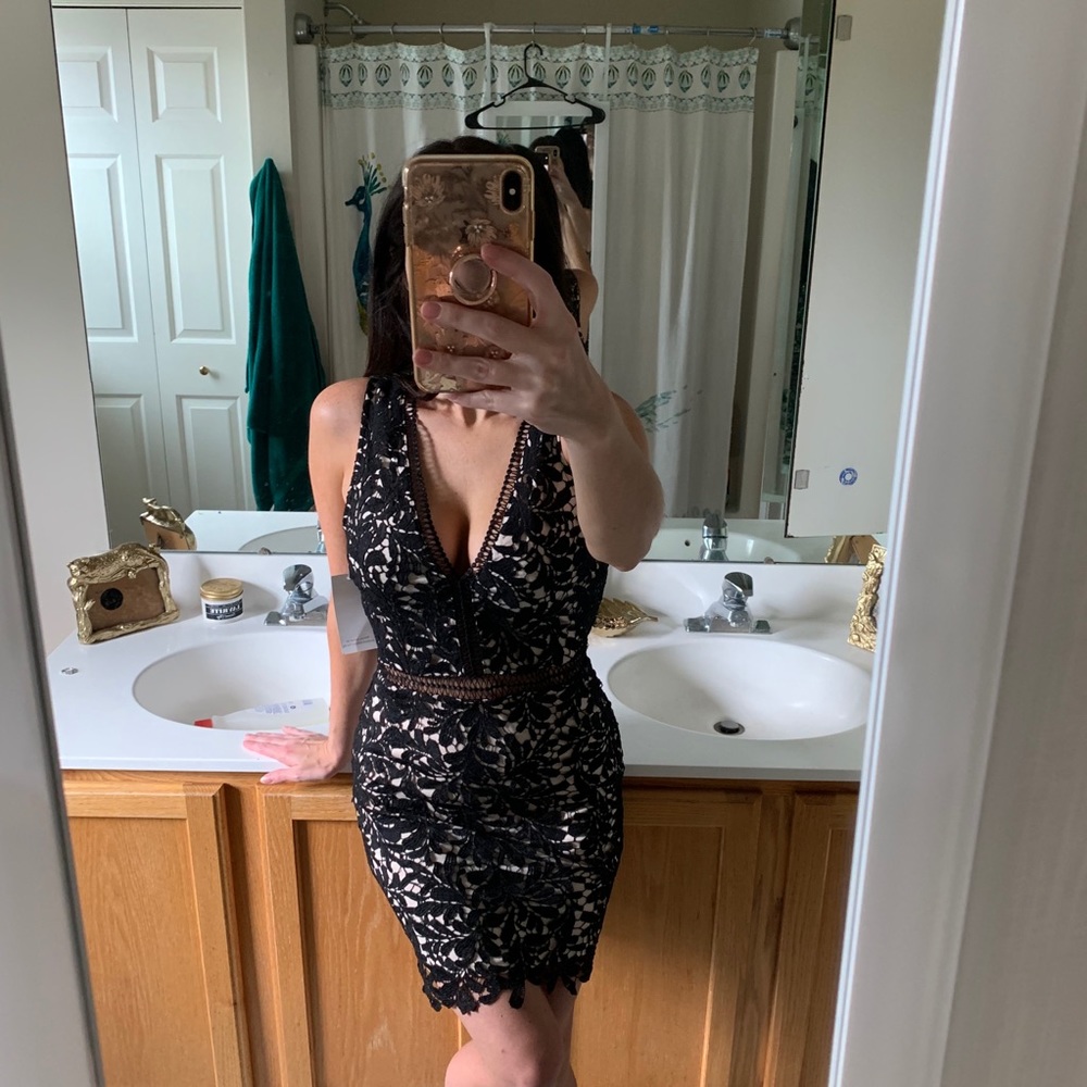 Lace TOBI Dress